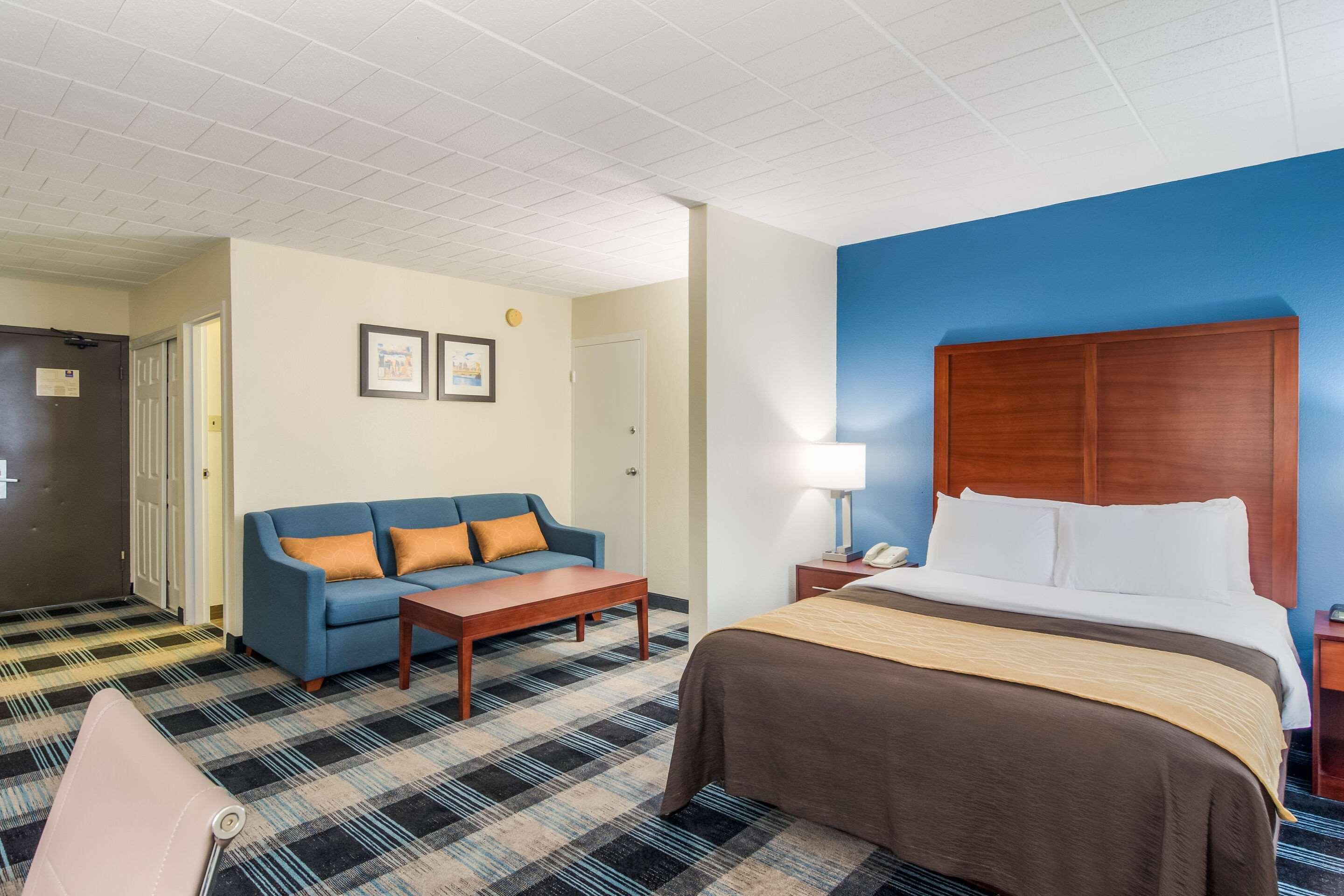 Mainstay Suites Verona Dış mekan fotoğraf