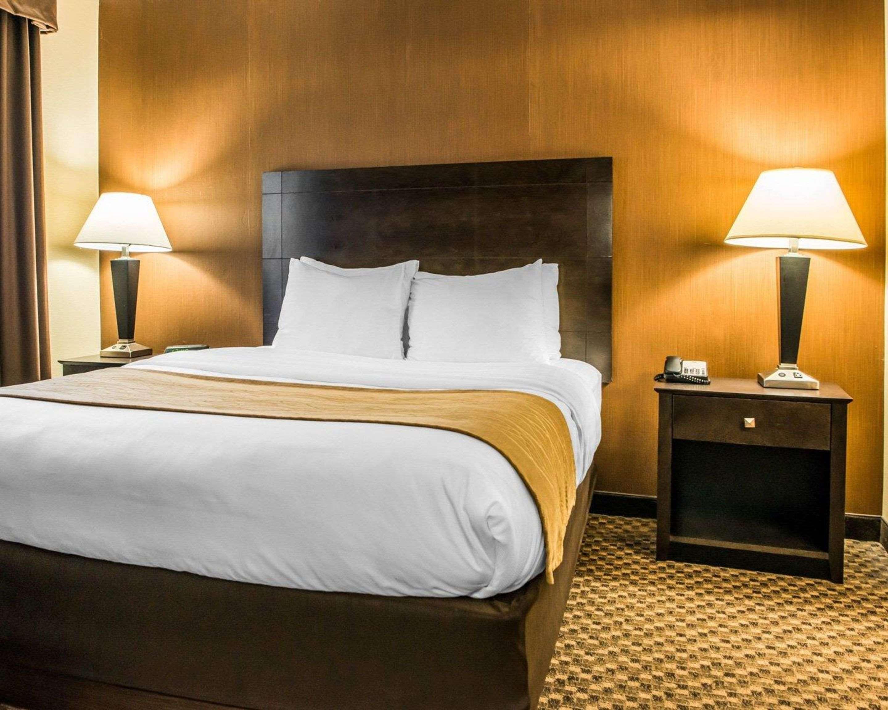 Mainstay Suites Verona Dış mekan fotoğraf