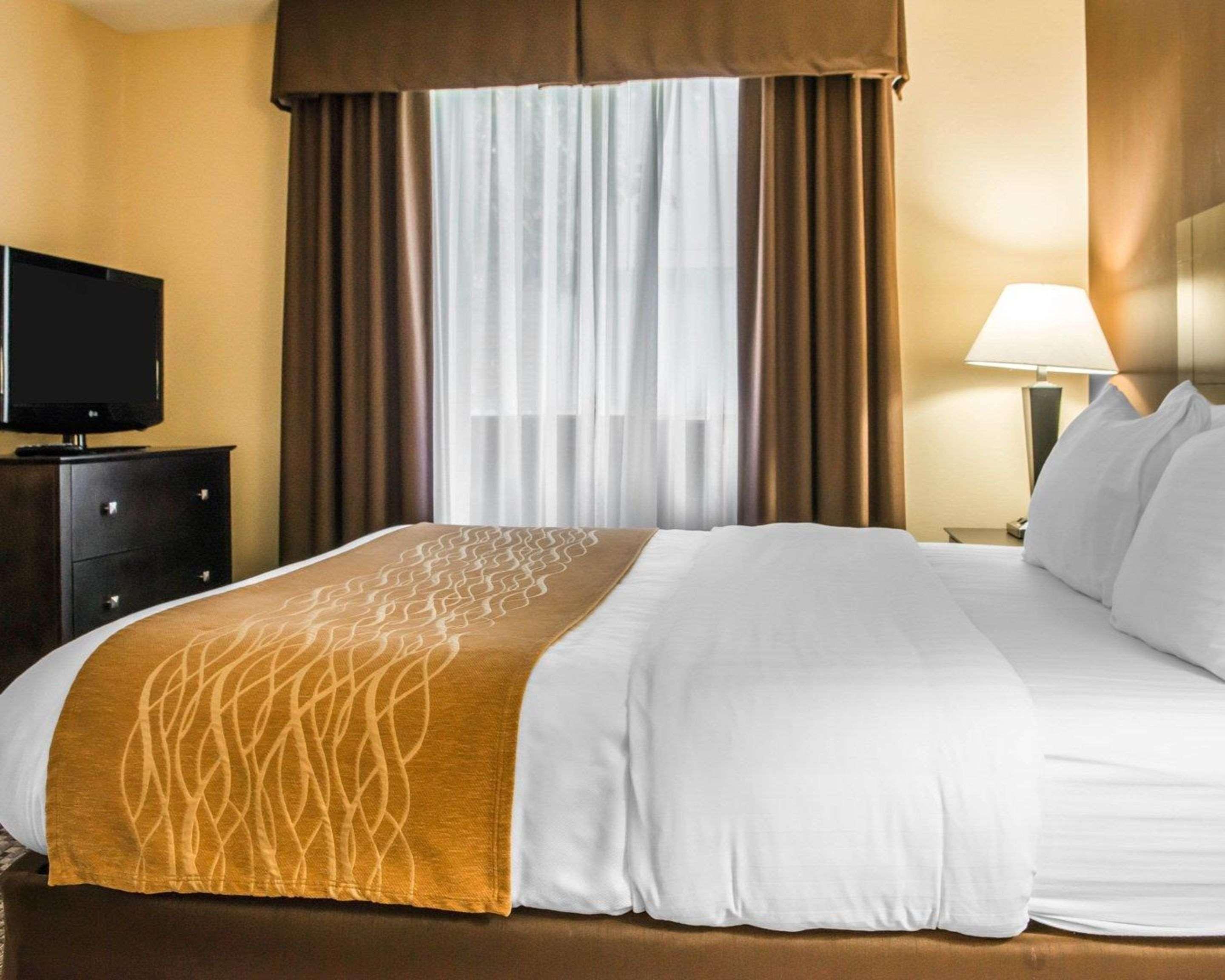 Mainstay Suites Verona Dış mekan fotoğraf