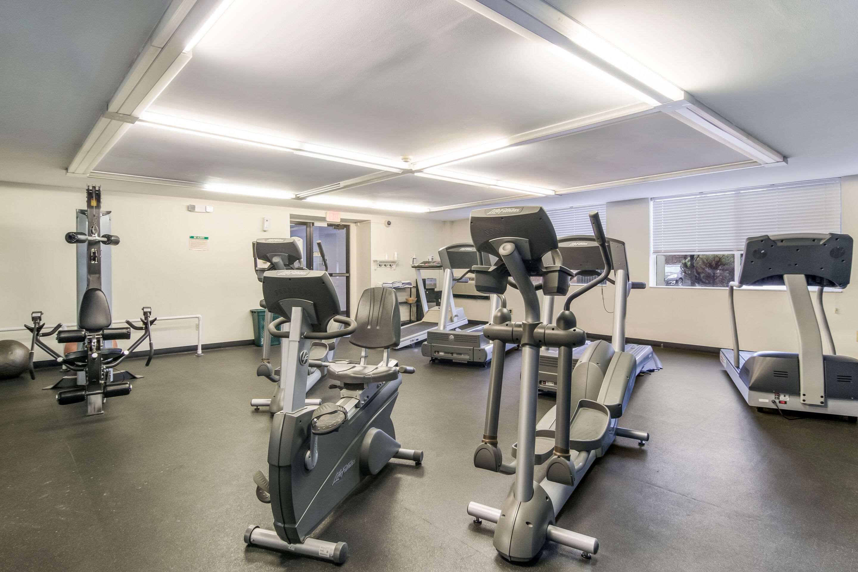 Mainstay Suites Verona Dış mekan fotoğraf